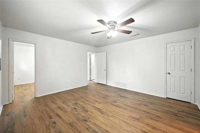 Building Photo - 1203 River Oaks Dr