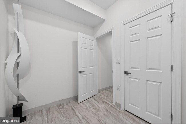 Building Photo - 2542 Arcadia St