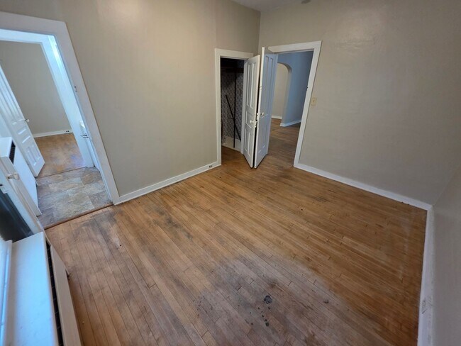 Building Photo - 712 McDonough St
