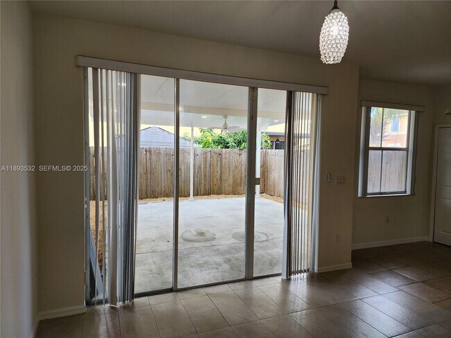 Building Photo - 10831 SW 240 Ln