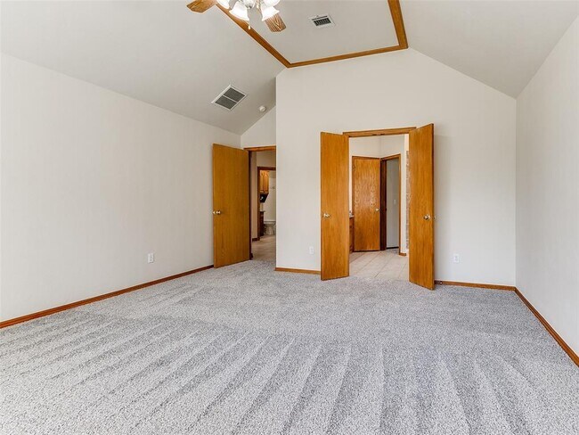 Building Photo - 5501 Lanceshire Ln