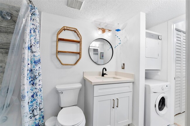 Building Photo - 3909 N Ocean Blvd