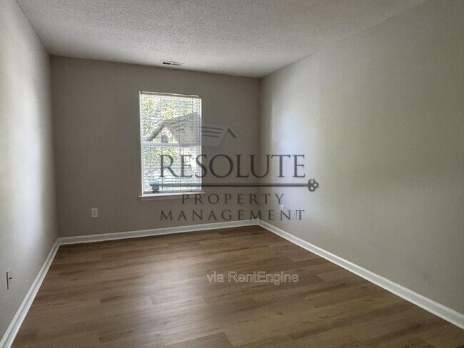 Building Photo - 8650 Neuse Landing Ln