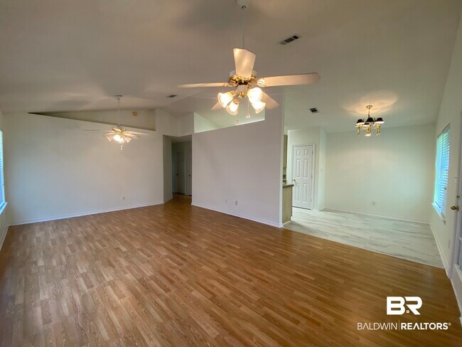 Building Photo - 110 Covey Run Pl