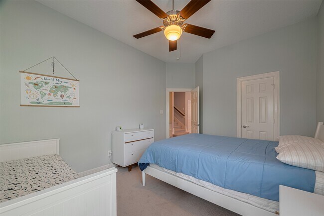 Building Photo - 4006 Lanark Ln