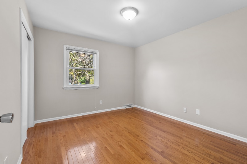 Building Photo - 6201 Hagan-Stone Park Rd