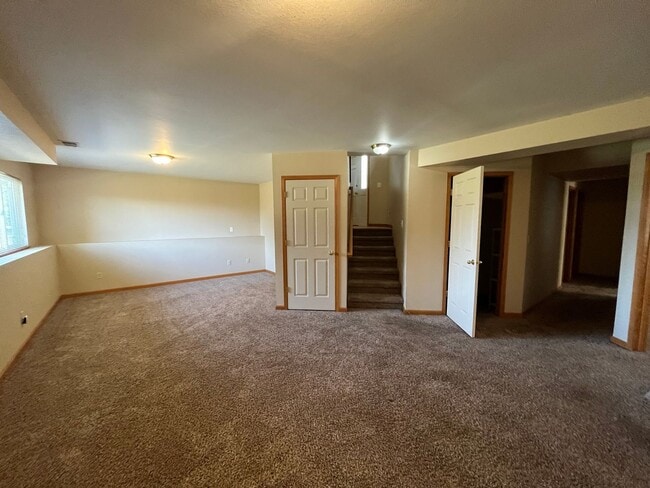 Building Photo - Beautiful Home in North Fort Collins