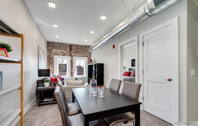 Building Photo - 300 S Logan St