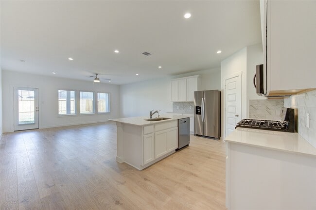 Building Photo - 31763 Margaret Woods Ln