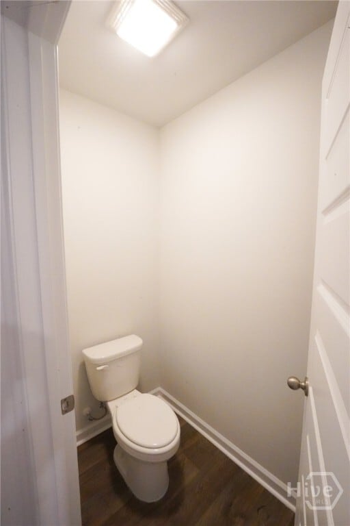 Building Photo - 112 Windrush Pnes