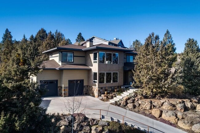 Primary Photo - Gorgeous 4 Bedroom Home on Awbrey Butte!