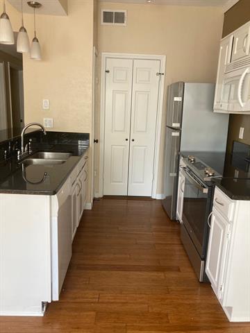 Building Photo - 7151 Gaston Ave