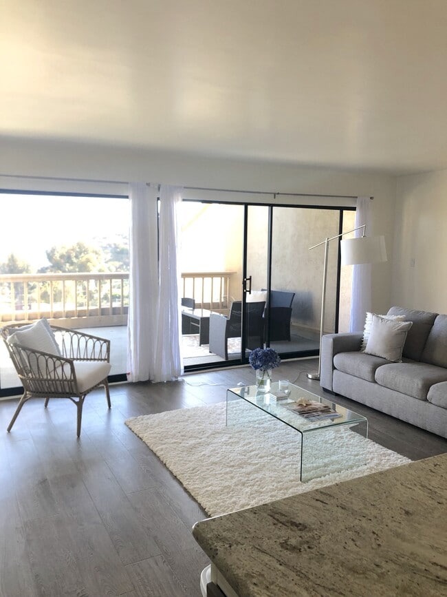 Building Photo - 23914 De Ville Way