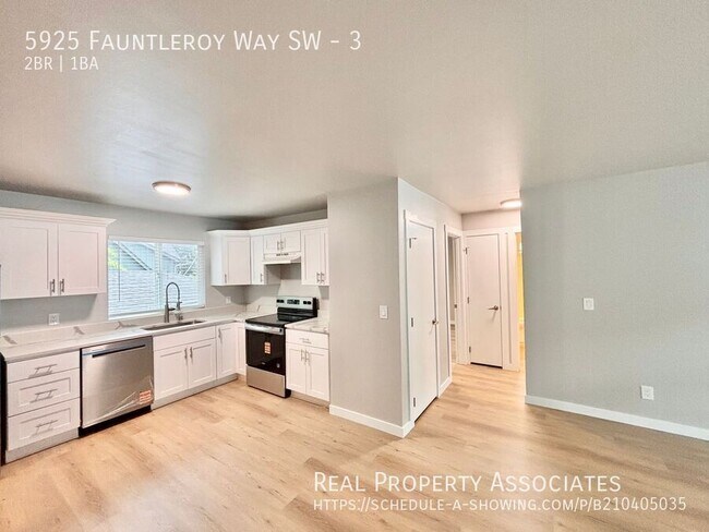 Building Photo - 5925 Fauntleroy Wy SW