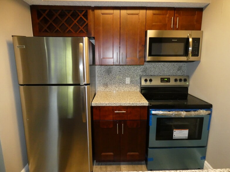 Building Photo - 5740 Rock Island Rd