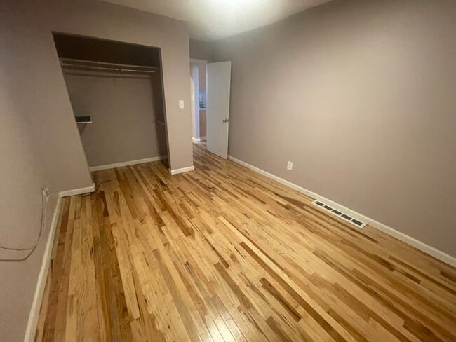 Building Photo - 509 Park Ave