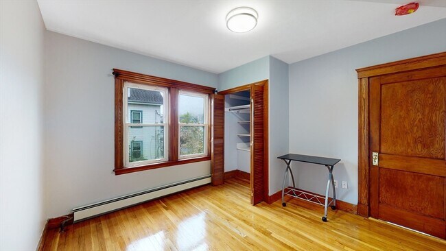 Building Photo - 21 3rd St