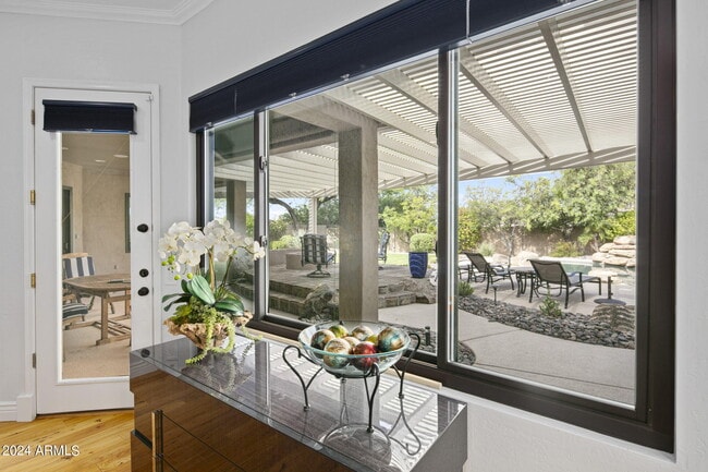 Building Photo - 10912 E Butherus Dr