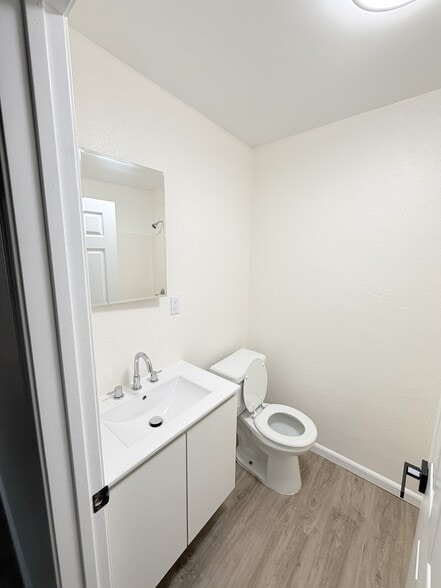 Bathroom 1 - 1924 Park Grove Ave