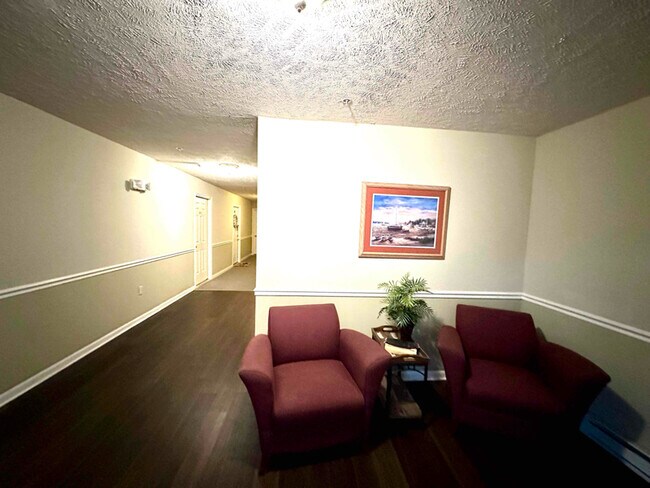 Building Photo - 45512 Westmeath Way