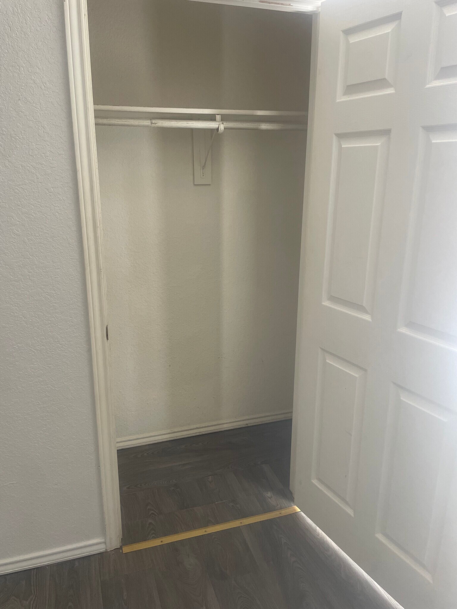 Building Photo - 2804 Cantabrian Dr