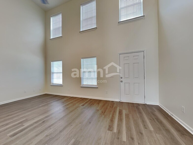 Building Photo - 312 Windmill Dr
