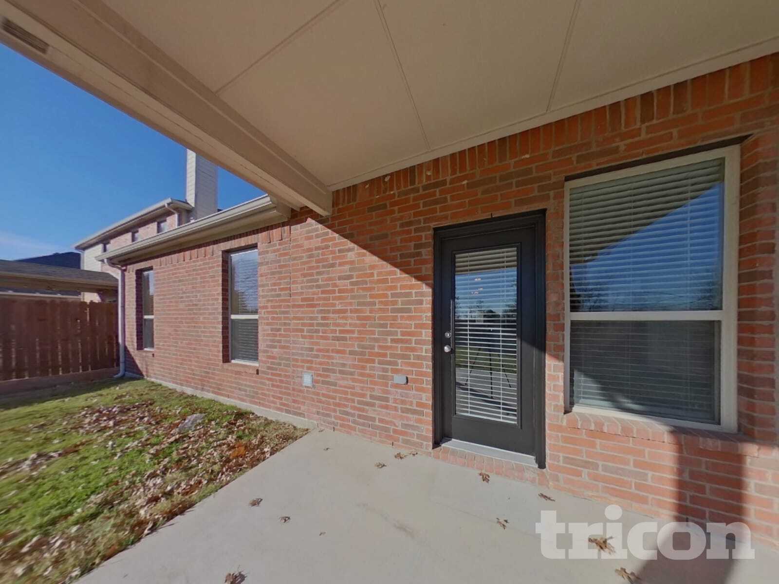 Building Photo - 10309 Bradshaw Dr