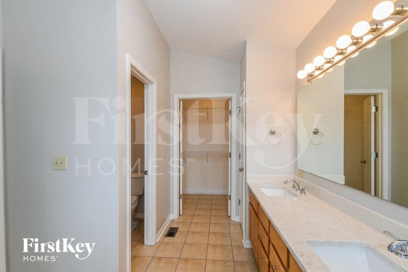 Building Photo - 9757 Scotch Pine Ct