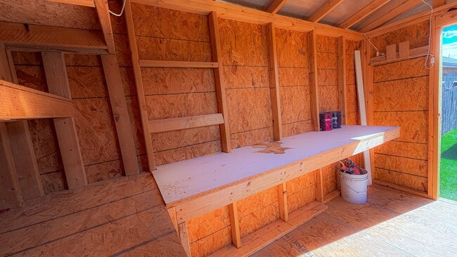 Building Photo - 1617 Twin Falls Dr