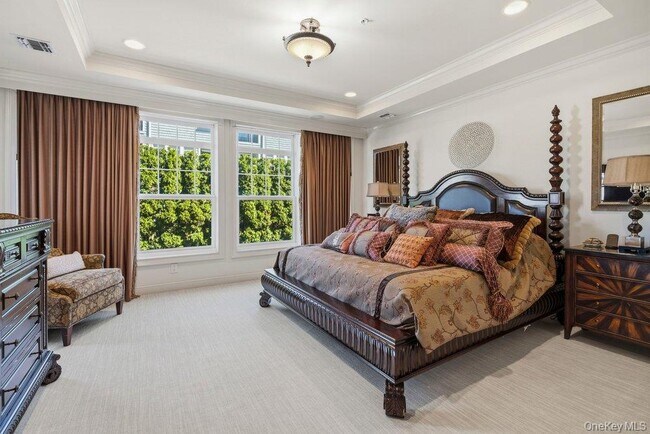 Building Photo - 336 Trotting Ln