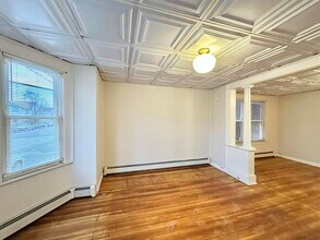 Building Photo - 104 3rd Ave