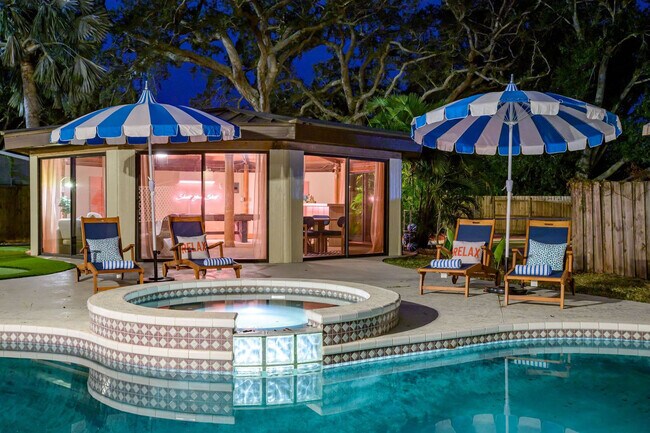 Building Photo - 11988 117th St N