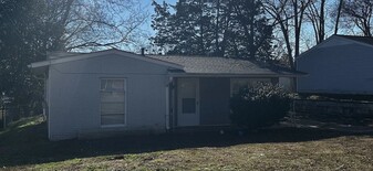 Building Photo - 2409 Shepherd Dr NW