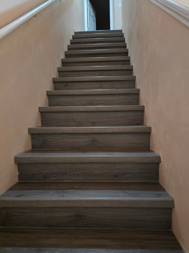 Building Photo - 2014 Midyette Rd