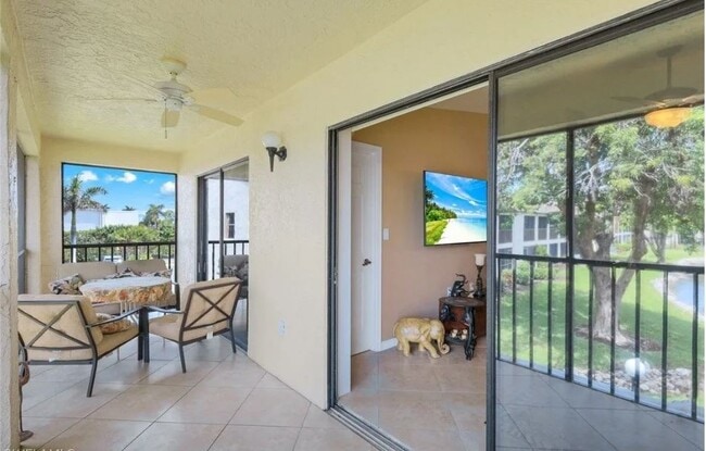 Building Photo - 9270 Lake Park Dr