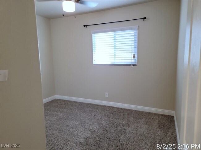 Building Photo - 604 Dolores Dr