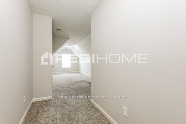 Building Photo - 1430 Camelia St