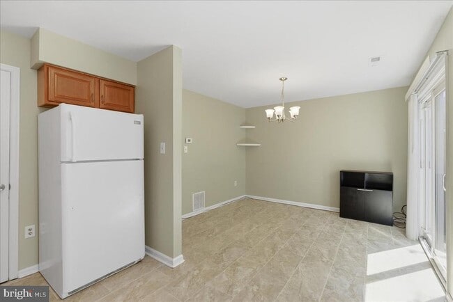 Building Photo - 8582 Adamson St