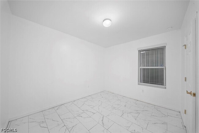 Building Photo - 10464 Canal Brook Ln