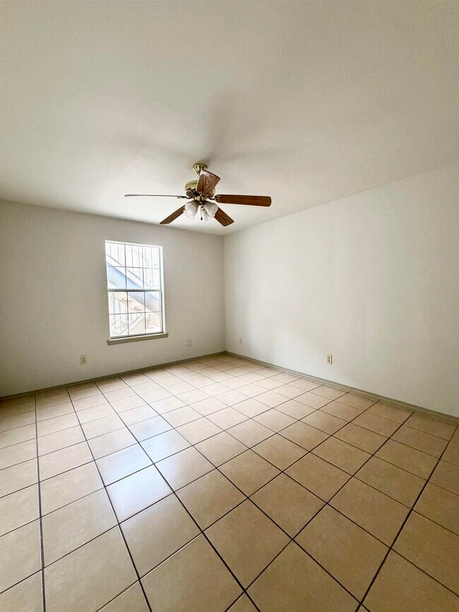 Building Photo - 507 Shiloh Dr