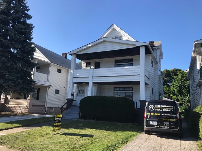 Primary Photo - 9613 Sladden Ave