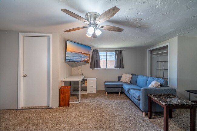 Building Photo - Furnished 4BR Oceanside Retreat w/ Pool Table, Home Gym & Utilities Included