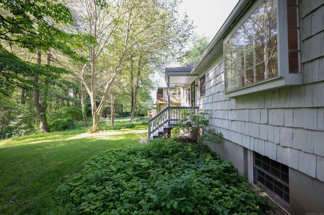 Building Photo - 135 Brookside Rd