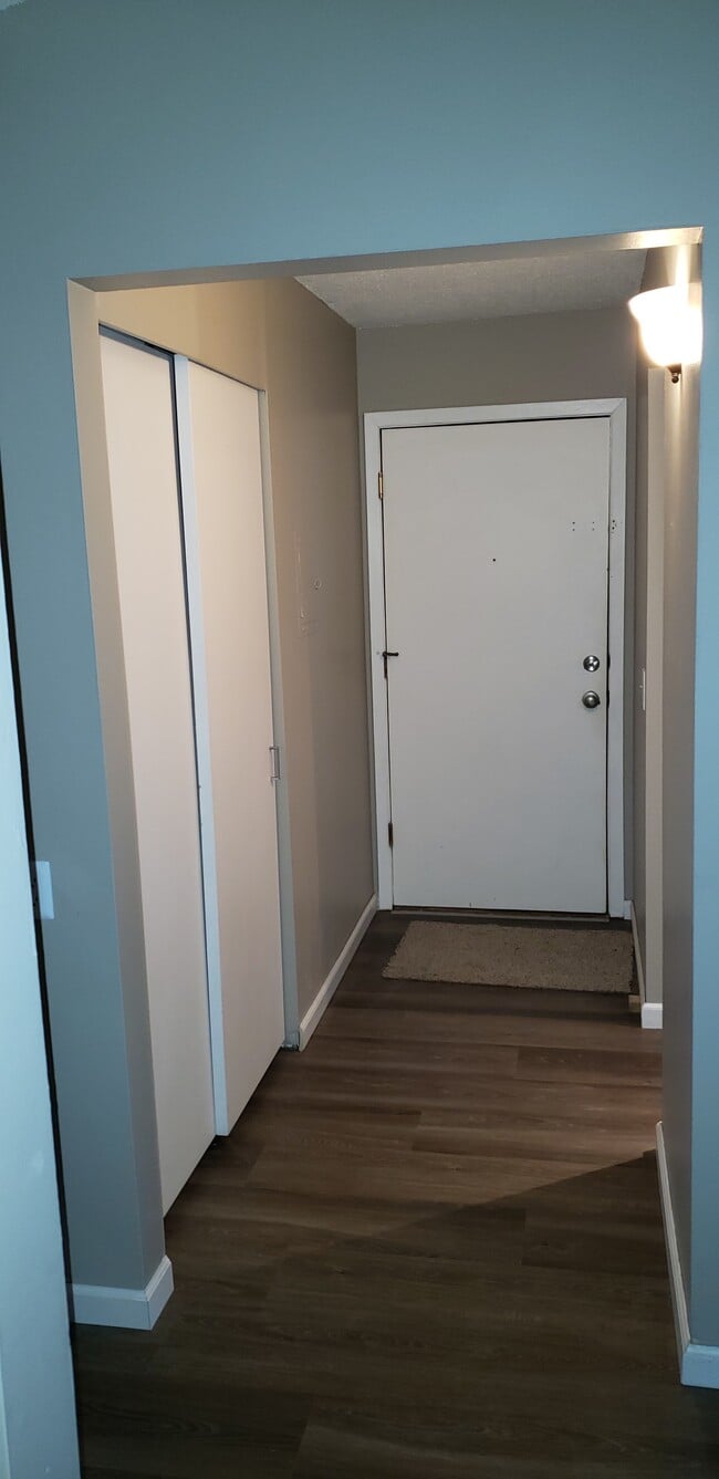 Building Photo - 924 Westbrooke Way