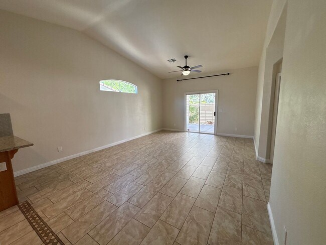 Building Photo - ***MOVE-IN SPECIAL!!!*** 2-Bedroom, 2-Bathroom Townhome located in Henderson, Nevada