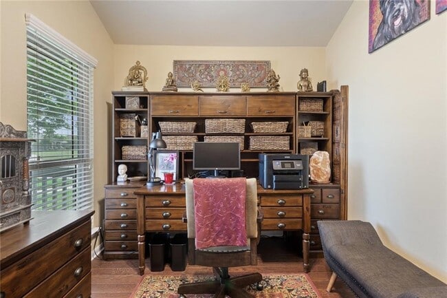 Building Photo - 1901 Discovery Blvd