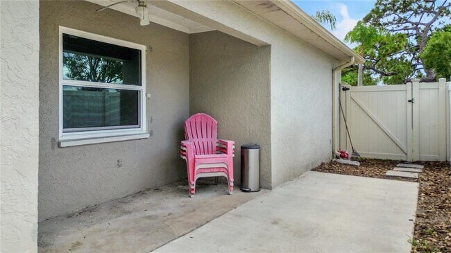 Building Photo - 7021 Blossom Ave