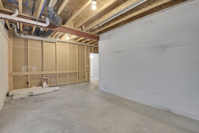 Building Photo - $3,095.00 - 4 Bedrooms, 2 Bathroom, Single...