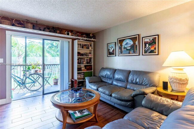 Building Photo - 15805 W Waterside Cir