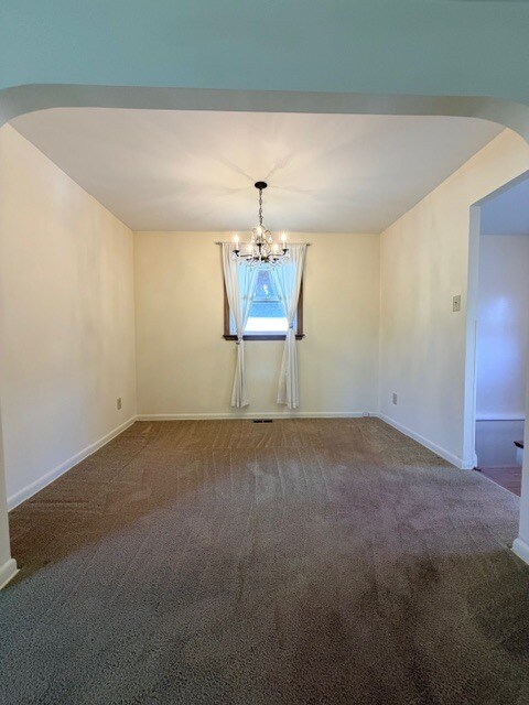 Building Photo - 115 Longview Dr
